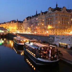 Boat Matylda 4*, Praga Repubblica Ceca